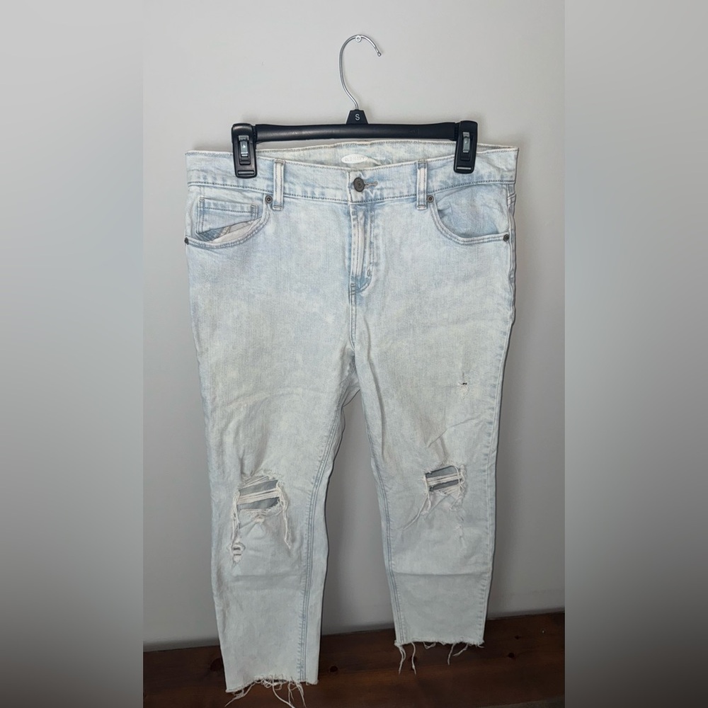 Light Wash Distressed Jeans
